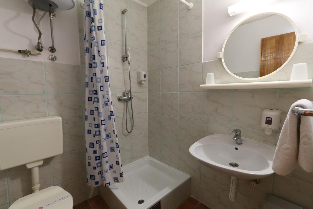 Hotel Sumarska Kuca Ognjiste Jahorina Exterior foto